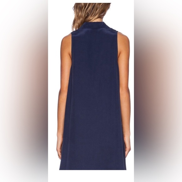 Equipment Femme Silk 100% Mina Dress in Navy  Revolve Style,size S - Picture 8 of 9